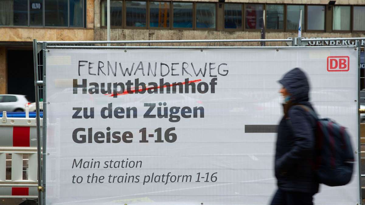 Hauptbahnhof Stuttgart: Das Wandern ist des Zuggasts Lust