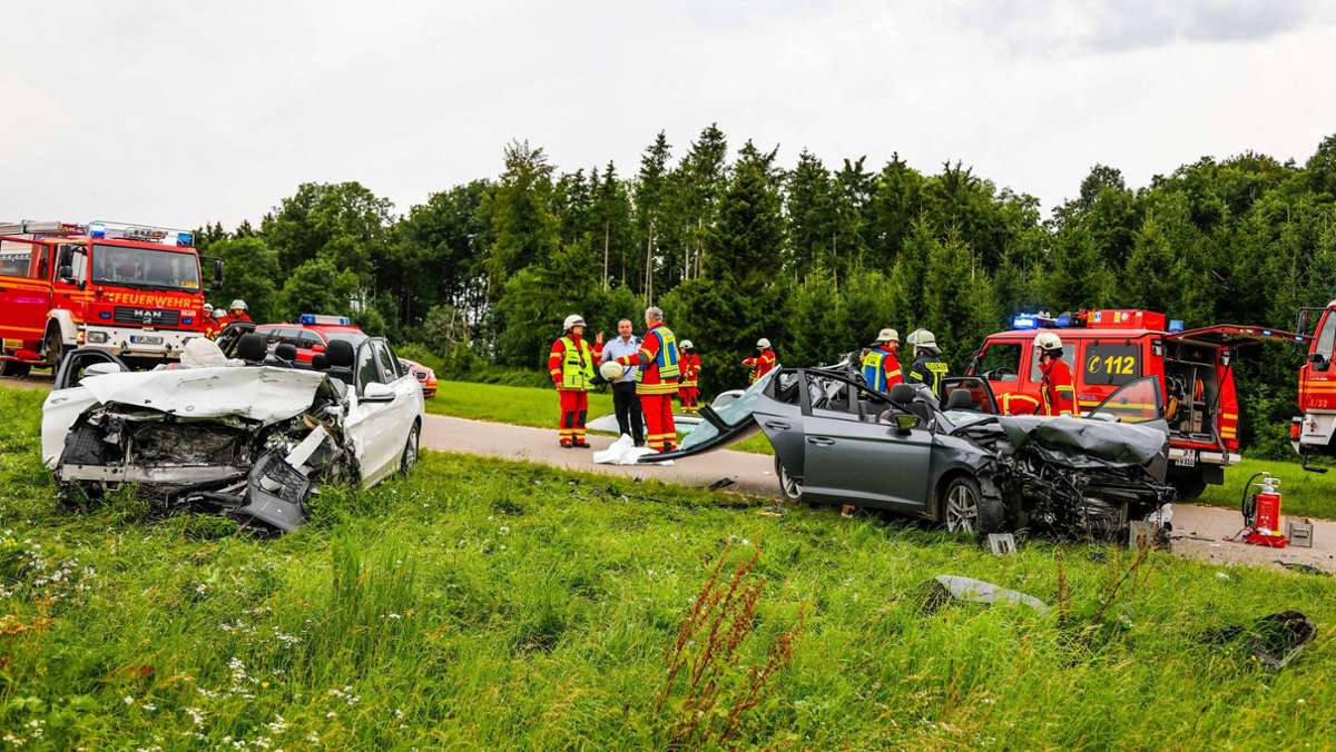 Unfall bei Geislingen an der Steige: Drei Verletzte nach Zusammenstoß