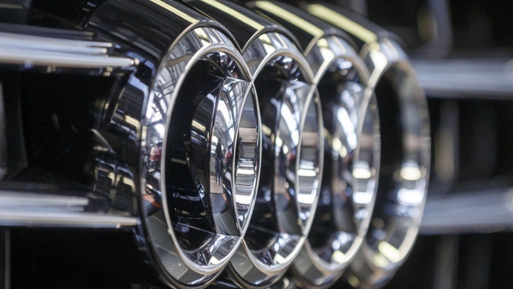  Die deutschen Audi-Werke mit ihren 61 000 Beschäftigten sind nicht ausgelastet. Der Autobauer möchte die Produktionskapazität kürzen. Betroffen wären die Standorte Ingolstadt und Neckarsulm. 