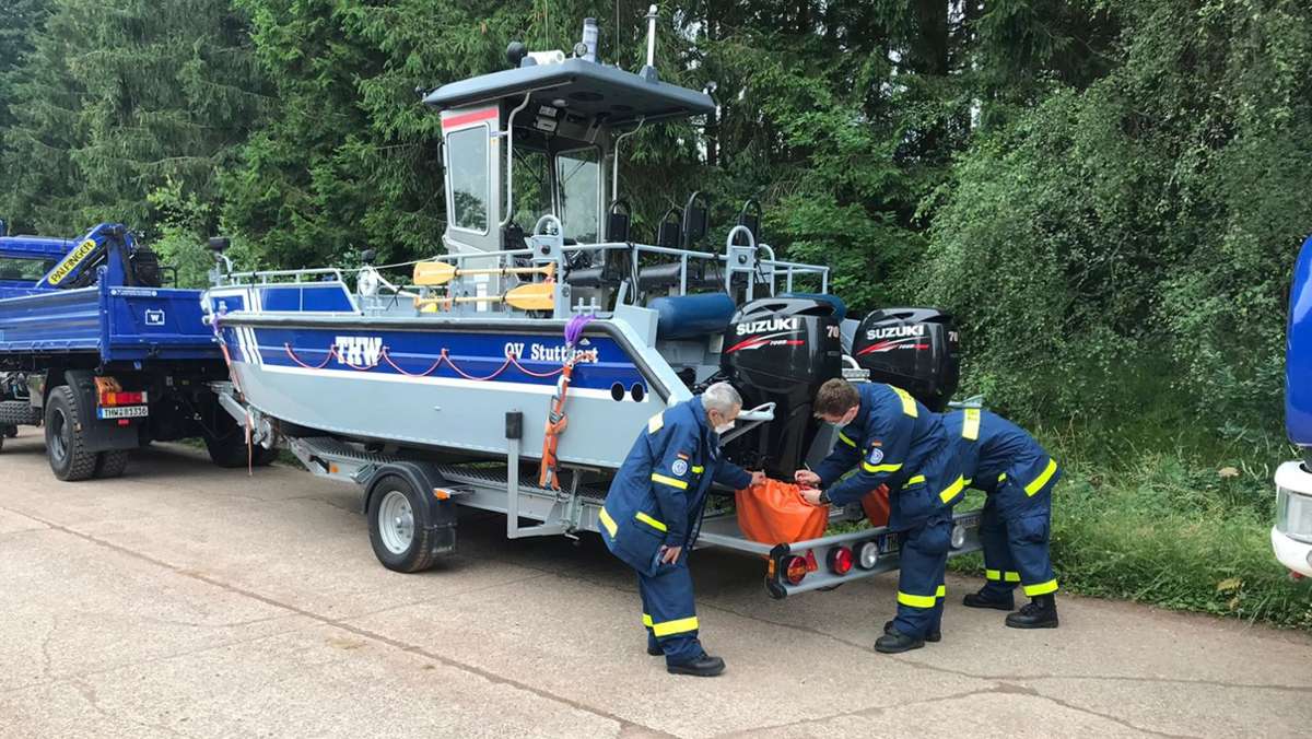  Rettungskräfte aus Stuttgart und der Region sind im Hochwassergebiet im Einsatz. Die Stuttgarter THW-ler haben unter anderem zwei Boote mit dabei. 