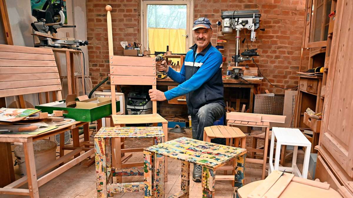 Nachhaltige Möbel: Alte Lattenroste werden zu  Tischen und Stühlen