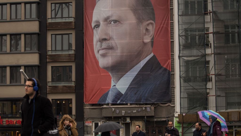 News-Blog zur diplomatischen Krise mit der Türkei: Schulz nennt Erdogans Nazi-Vorwurf gegen Merkel „Frechheit“
