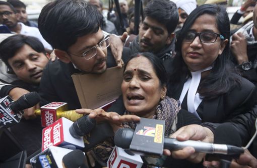 „Dieses Urteil wird den Glauben der Menschen an die Justiz bestärken“, sagte die Mutter des Opfers, Asha Devi. Foto: AP