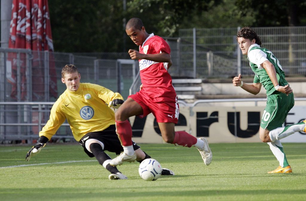 Daniel Didavis Herz schlägt schon früh für den VfB. Hier im Dress der A-Junioren 2008. Eine Saison ausgenommen, läuft er seit 1997 durchgehend für die Stuttgarter Talentschmiede auf.