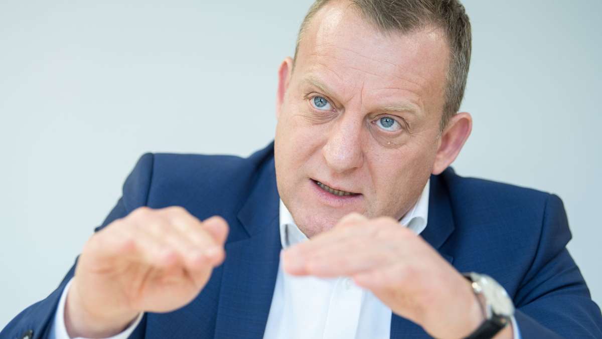 IG-Metall-Bezirkschef Zitzelsberger: „Die Verbotsdebatte ist sinnlos“