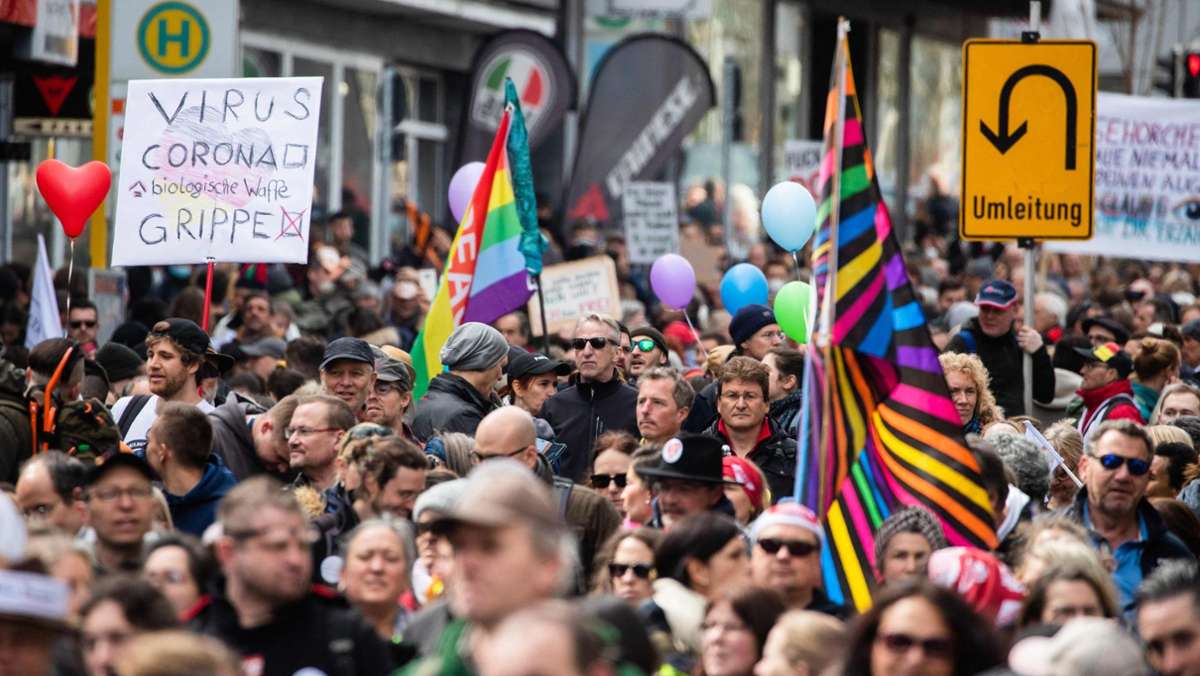 Demonstrationen in Stuttgart: Gegner der Corona-Politik dürfen am Samstag nicht demonstrieren