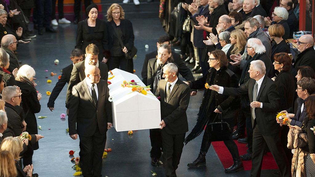 Trauerfeier im Stuttgarter Theaterhaus: Viele Blumen  und ein letzter Beifall für  Wolfgang Dauner