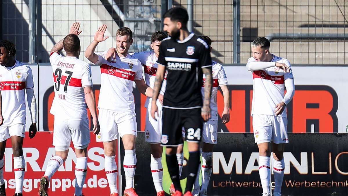  In der Regionalliga Südwest gewinnt der VfB Stuttgart II auswärts beim FSV Frankfurt. Für die Mannschaft von Trainer Frank Fahrenhorst treffen Marco Wolf und Marcel Sökler. 