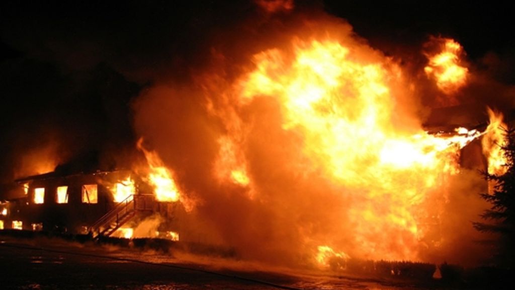 Brand auf Kamelfarm  in Ebhausen: Keiner weiß, warum