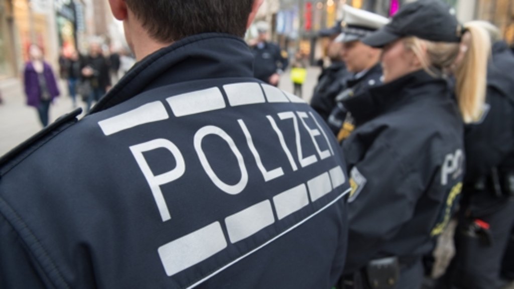 Neue Masche von Betrügern in Stuttgart: Falsche Polizisten und Bankangestellte bestehlen Senioren