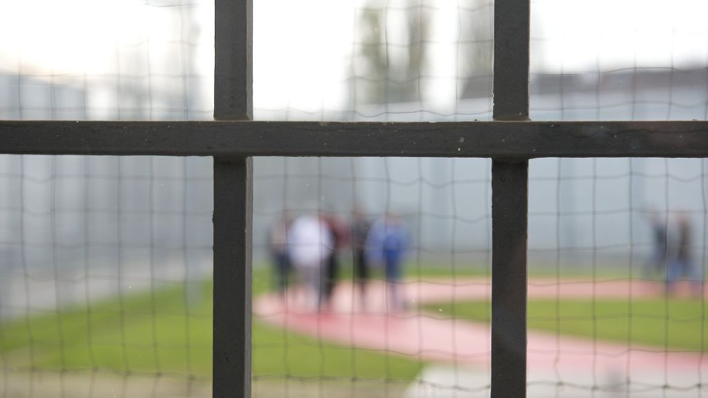 In der JVA in Rottenburg: Im Gefängnis mit Drogen  gedealt – auch Vollzugsbeamter involviert