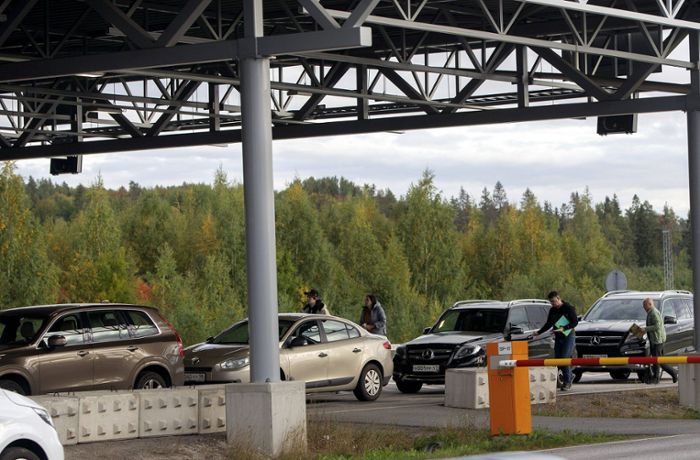 Wegen Teilmobilmachung: Russen fliehen  in Nachbarländer