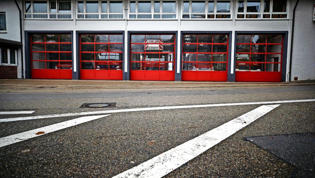  Eine Einbahnstraße auf jeder Einsatzfahrt, nur 180 Sekunden Zeit, um das Feuerwehrhaus zu erreichen: Die Feuerwehr Waiblingen fordert einen neuen Standort und mehr hauptamtliche Kräfte. 