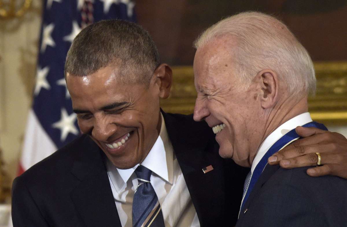 2017, kurz vor Ende seiner Amtszeit, verleiht Präsident Obama Joe Biden die „Presidential Medal of Freedom“, die höchste Auszeichnung, die die USA zu vergeben hat.