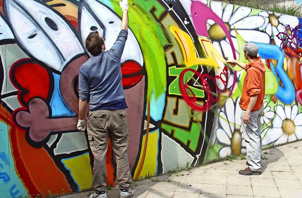 Nach der Hall of Fame in Bad Cannstatt soll in Vaihingen eine weitere Fläche entstehen, auf der Jugendliche legal Graffiti sprühen dürfen. Foto: Ursula Vollmer