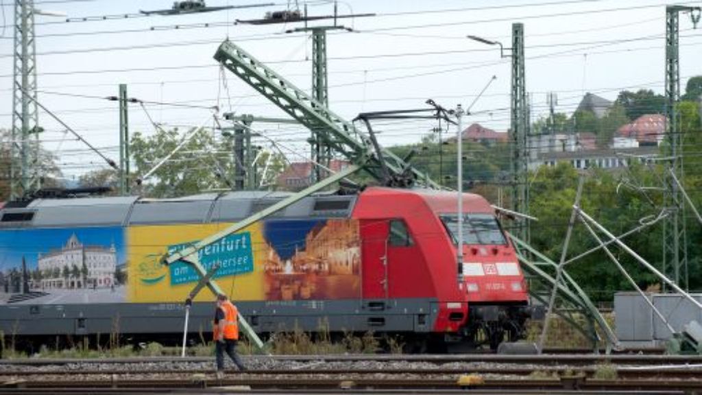 Entgleiste Intercity in Stuttgart: Defekte Puffer Ursache für Zugunglücke