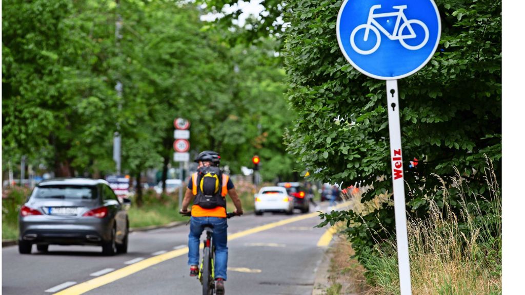 Experiment in Stuttgart: Eigene Spur für Fahrradfahrer auf der Theodor-Heuss-Straße