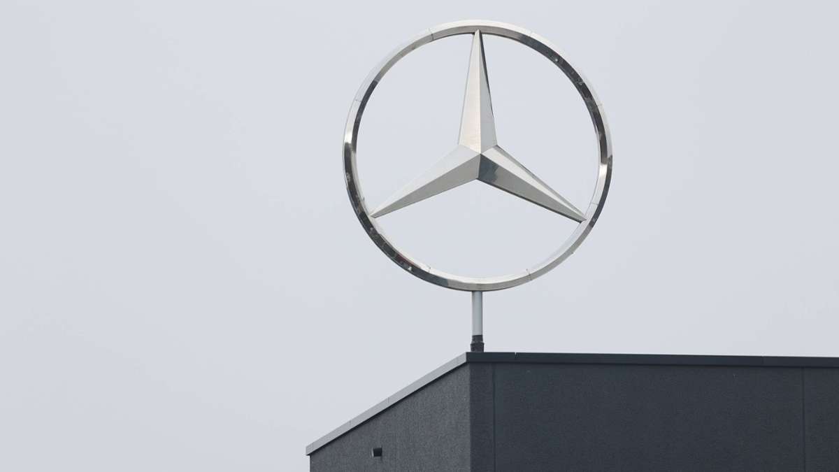 Stuttgart: Mercedes-Benz ruft weltweit rund 250.000 Autos zurück