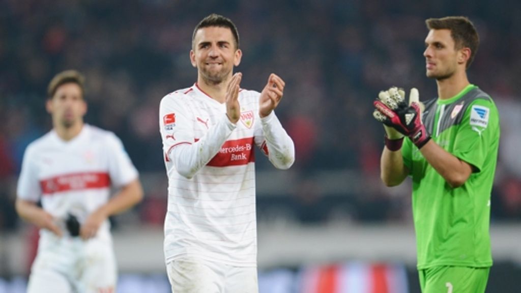 VfB  Stuttgart gegen Bayern: Aufbaumaßnahme von den Rängen