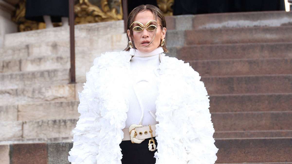 Haute-Couture-Schauen in Paris: Extravagant und lässig – auf und neben dem Laufsteg