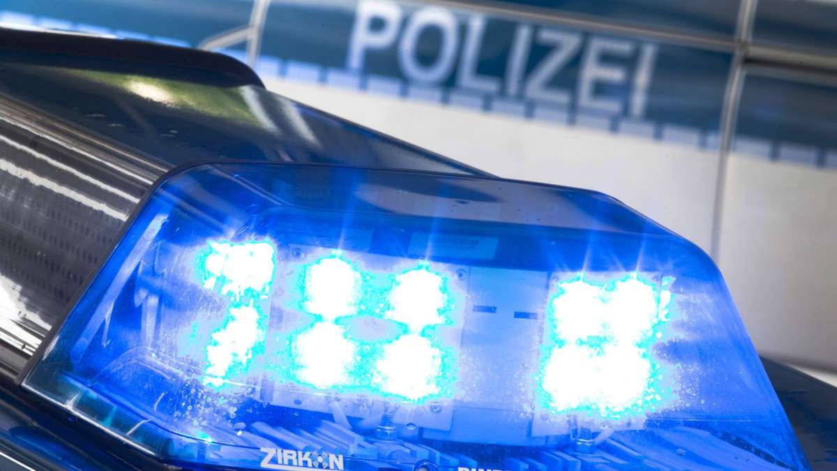 Zwickau: Mit dem Bus zur Fleischerprüfung - Mann mit Messern löst Alarm aus