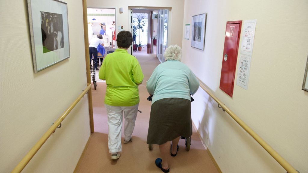 Pflege im Alter: Das zeichnet gute Pflegeheime aus