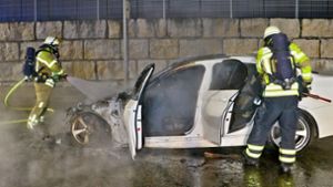 Schwieberdingen: BMW ausgebrannt