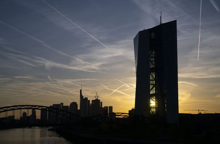 Kampf gegen hohe Inflation: EZB erhöht Zinsen erneut: Leitzins bei 3,75 Prozent