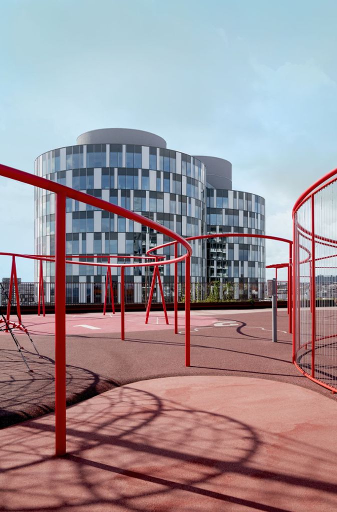 Alexander Mai und Mikula Platz fotografieren Spielplätze und Bewegungsflächen.