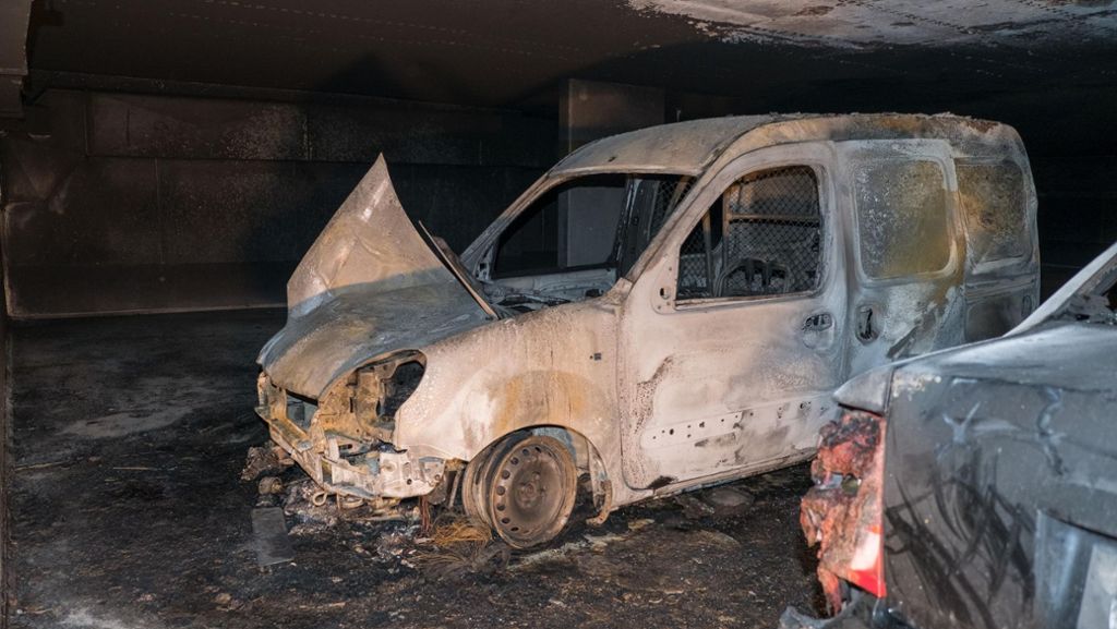 Stuttgart-Bad Cannstatt: 100.000 Euro Schaden bei Tiefgaragenbrand