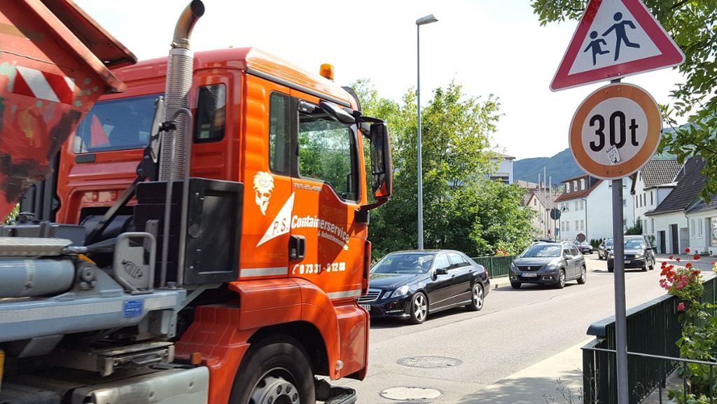  Die Sanierung der Ortsdurchfahrt ist früher fertig als gedacht. In Heiningen brauchen Bürger und Autofahrer dagegen noch einige Wochen Geduld. 