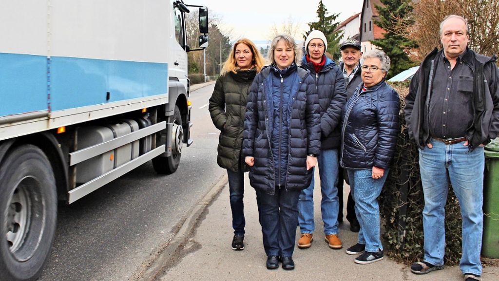 Verkehr in Stuttgart-Plieningen: Lkw bringen Anwohner zur Verzweiflung