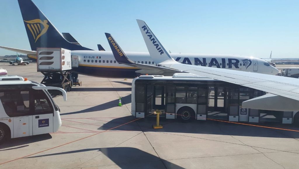 Auf dem Weg nach Stuttgart: Ryanair-Flugzeug muss in Madrid notlanden