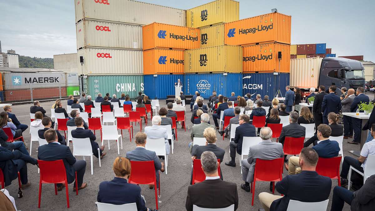  Im Neckarhafen Stuttgart werden seit 25 Jahren Container bewegt. Die Betreiberfirma hat jetzt noch einiges mehr vor. 