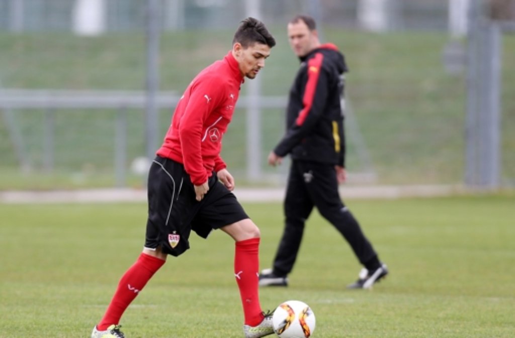 VfB-Neuzugang Federico Barba hat am Dienstagvormittag erstmals mit seinen neuen Kollegen trainiert. Hier gibt es die Bilder vom VfB-Training.