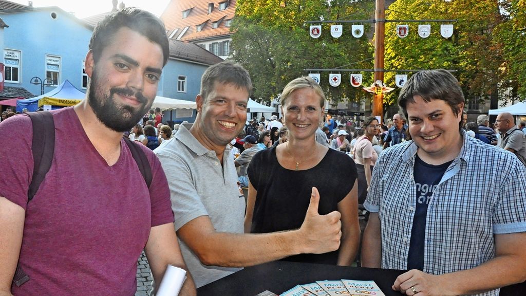 Bad Cannstatt: Im Abendmarkt leuchtet die Altstadt