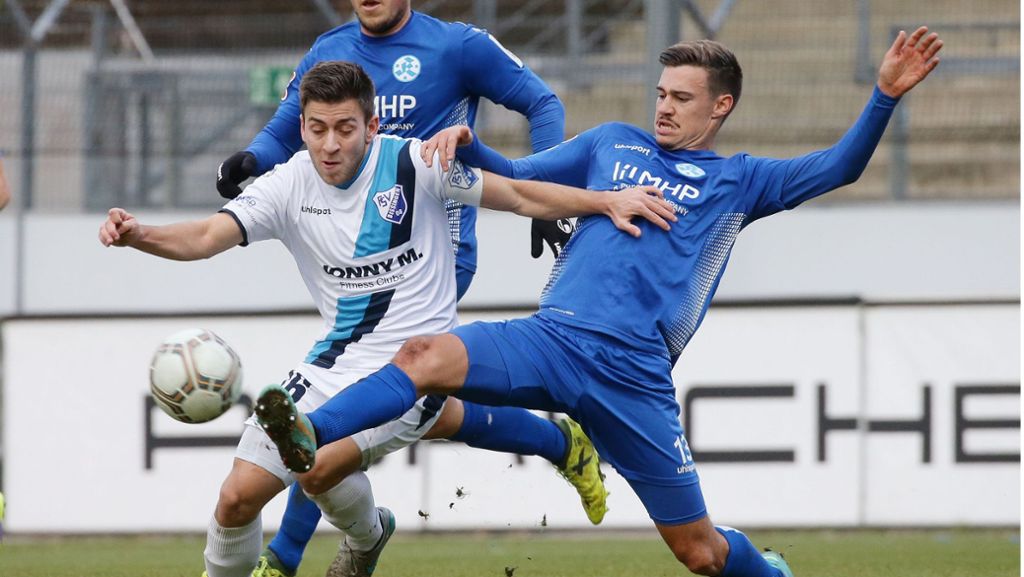 FC Nöttingen gegen Stuttgarter Kickers: Liveticker: Die Blauen trennen sich von Nöttingen mit 1:1