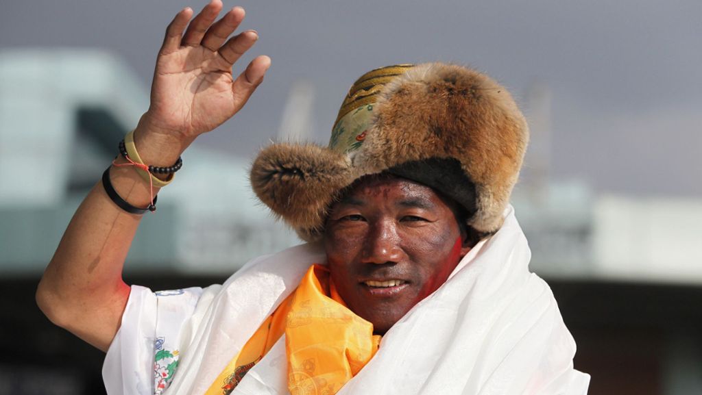 Sherpa bricht eigenen Rekord: Zweimal auf dem Everest in einer Woche