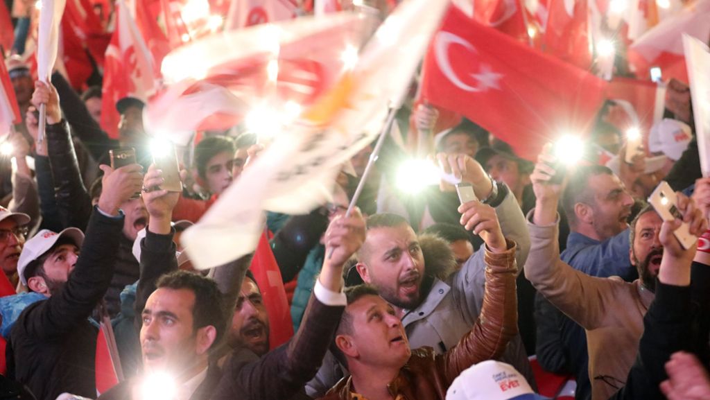 Türkei-Referendum: Wahlkommission erklärt „Ja“-Lager zum Sieger