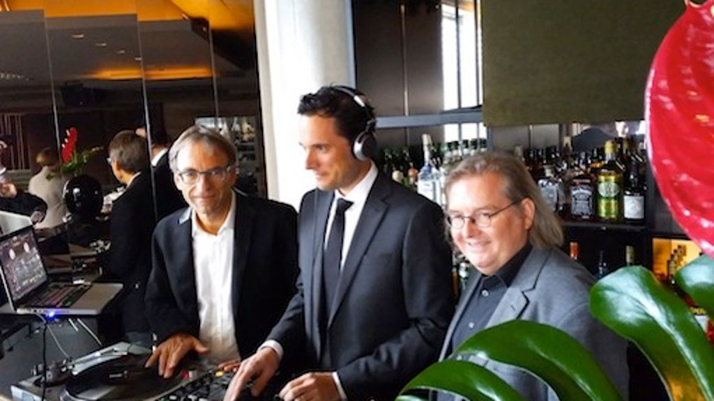 Bürgermeister Fabian Mayer bei der Stuttgartnacht: My Mayor is a DJ - Volume II
