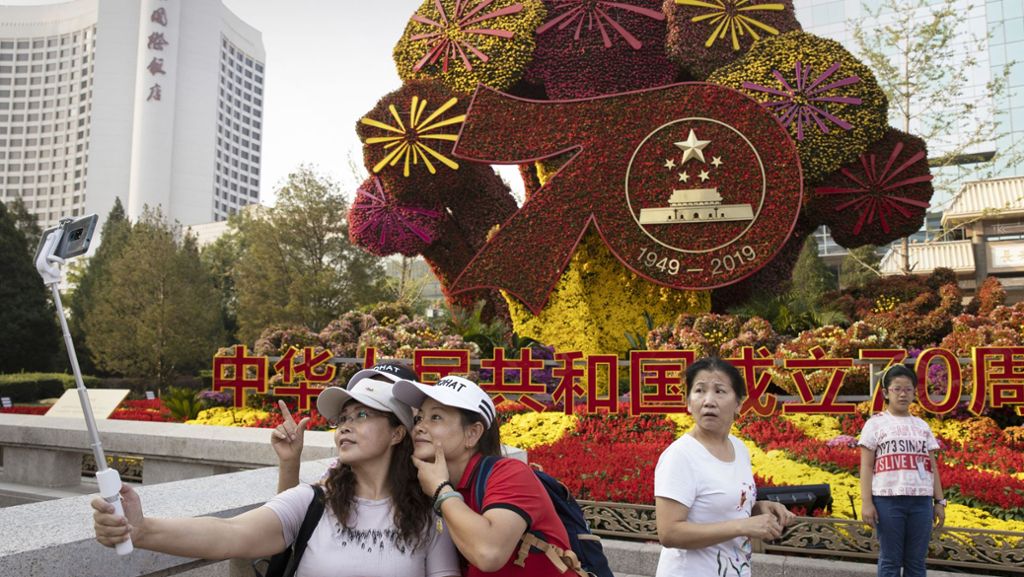 China feiert 70. Staatsjubiläum: Rot und rosig