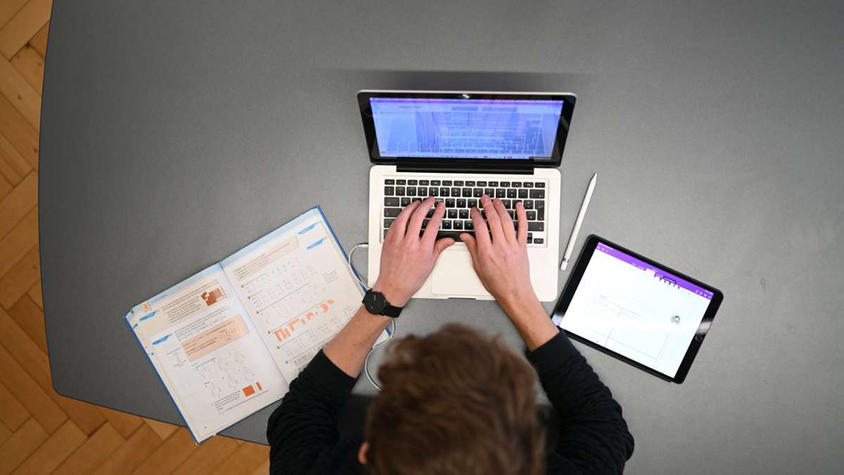 Digitaler Unterricht: Hälfte der Schulen hat kein Internet für Schüler
