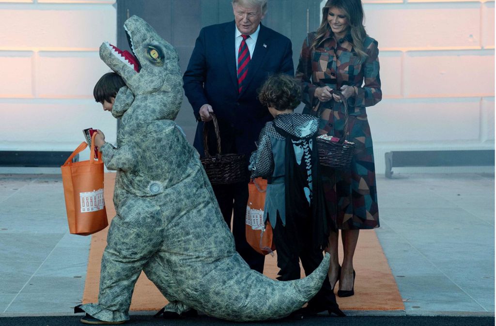 Auch ein Dinosaurier besuchte die Trumps.