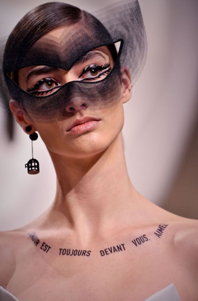 Die Models der Modemarke Dior trugen Masken, ... Foto: Getty Images Europe