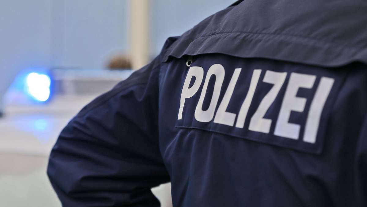 Polizeieinsatz in Weil im Schönbuch: 20-Jähriger bedroht Ex-Freundin  und weiteren Mann mit Messer