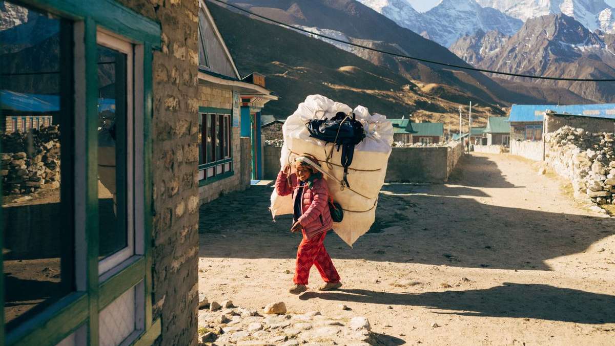 Ausstellung im Kultur Kiosk: Stuttgarter Fotograf zeigt die Gesichter des Mount Everest