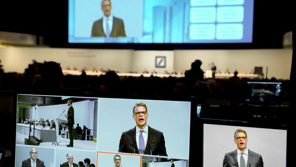 Hauptversammlung: Aktionäre rechnen mit Deutscher Bank ab