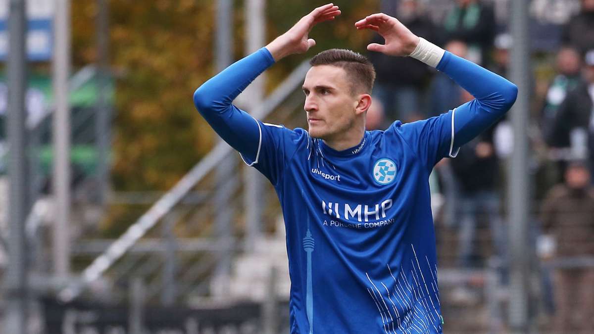 Stuttgarter Kickers gegen Kickers Offenbach: Den Blauen gelingt ein Sieg im Traditionsduell