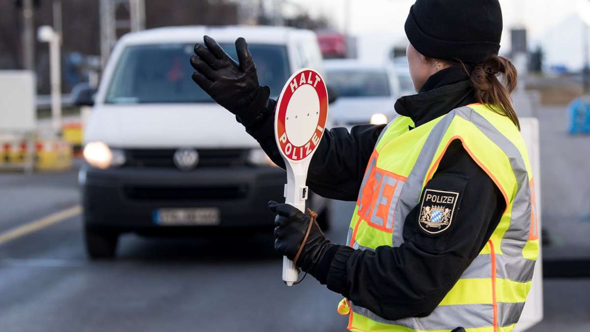 LKW-Kontrollen am Sindelfinger Wald: Polizei registriert 106 Verkehrsverstöße