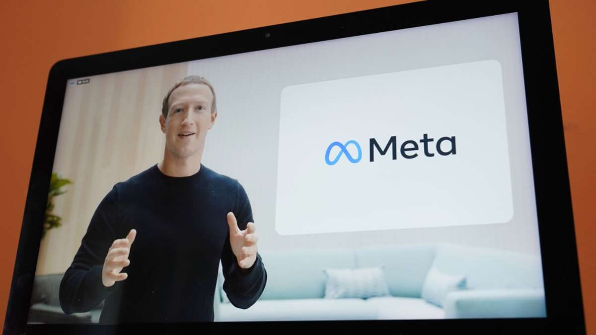  Mark Zuckerberg hat mit Facebook ein weltweites Datenimperium geschaffen, das vielen inzwischen totalitär erscheint. Wie konnte es so weit kommen? 